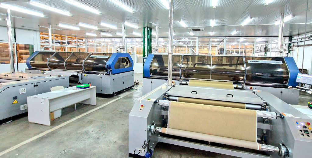 Maquinaria de impresión industrial de última generación en Castilla Textil.
